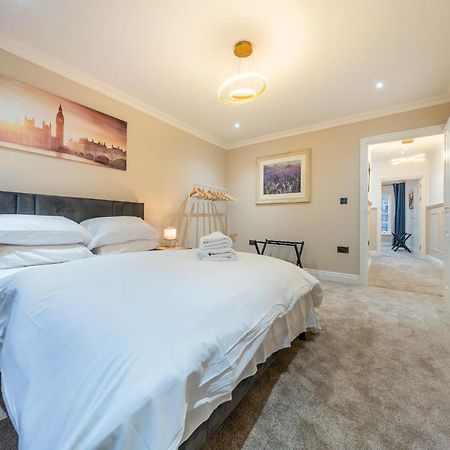 Brand New London Luxury House - Sleeps 8 Villa ภายนอก รูปภาพ