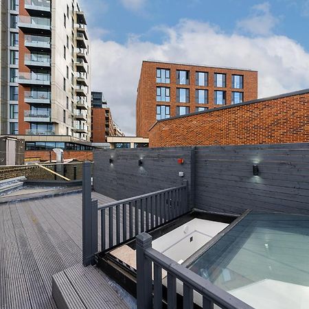 Brand New London Luxury House - Sleeps 8 Villa ภายนอก รูปภาพ