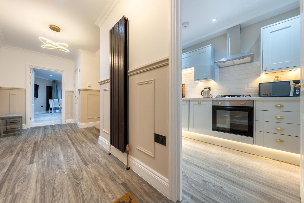 Brand New London Luxury House - Sleeps 8 Villa ภายนอก รูปภาพ
